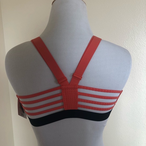 NWT Victoria’s Secret Pink Sport Bra🌺 - Picture 5 of 5
